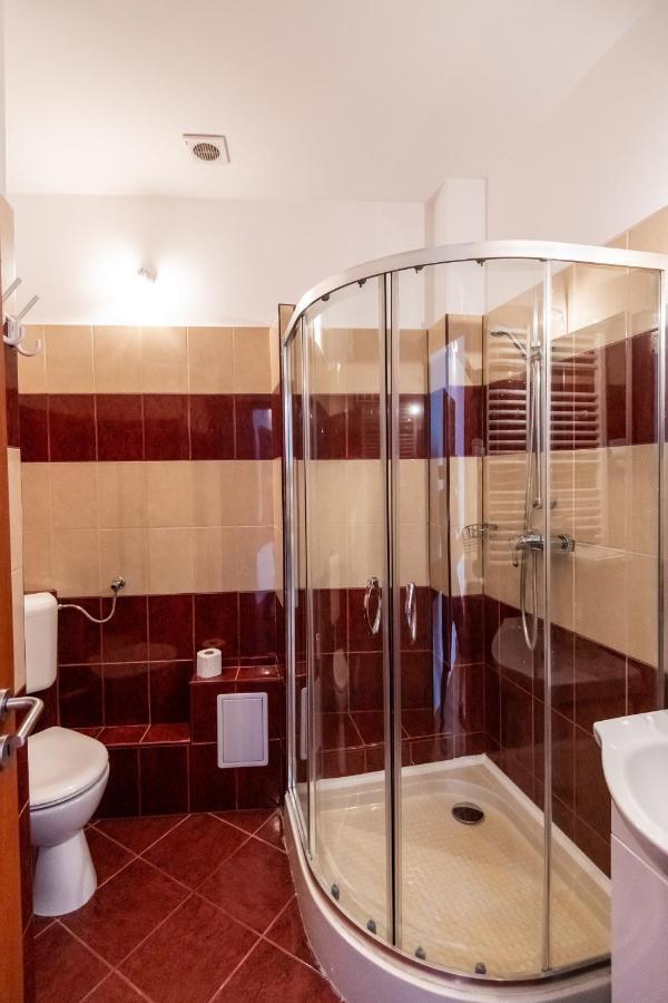 Fenyes Vinorium Bed & Breakfast โชพรอน ภายนอก รูปภาพ